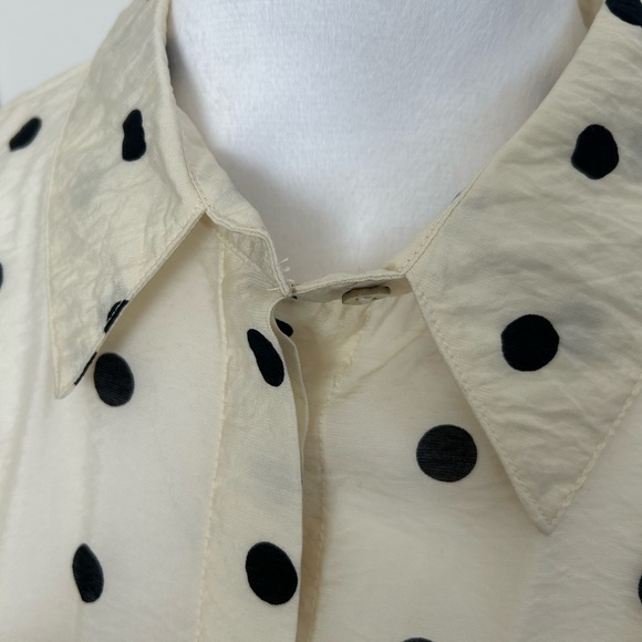 Zara Cream Button Down Shirt with Black Polka Dots - Picture 4 of 6